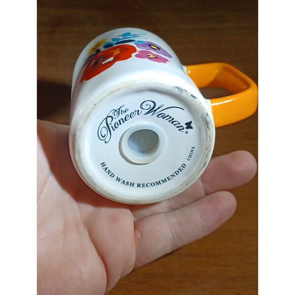 The Pioneer Woman Flea Market Salt & Pepper Shakers Excellent Condition - Picture 9 of 11